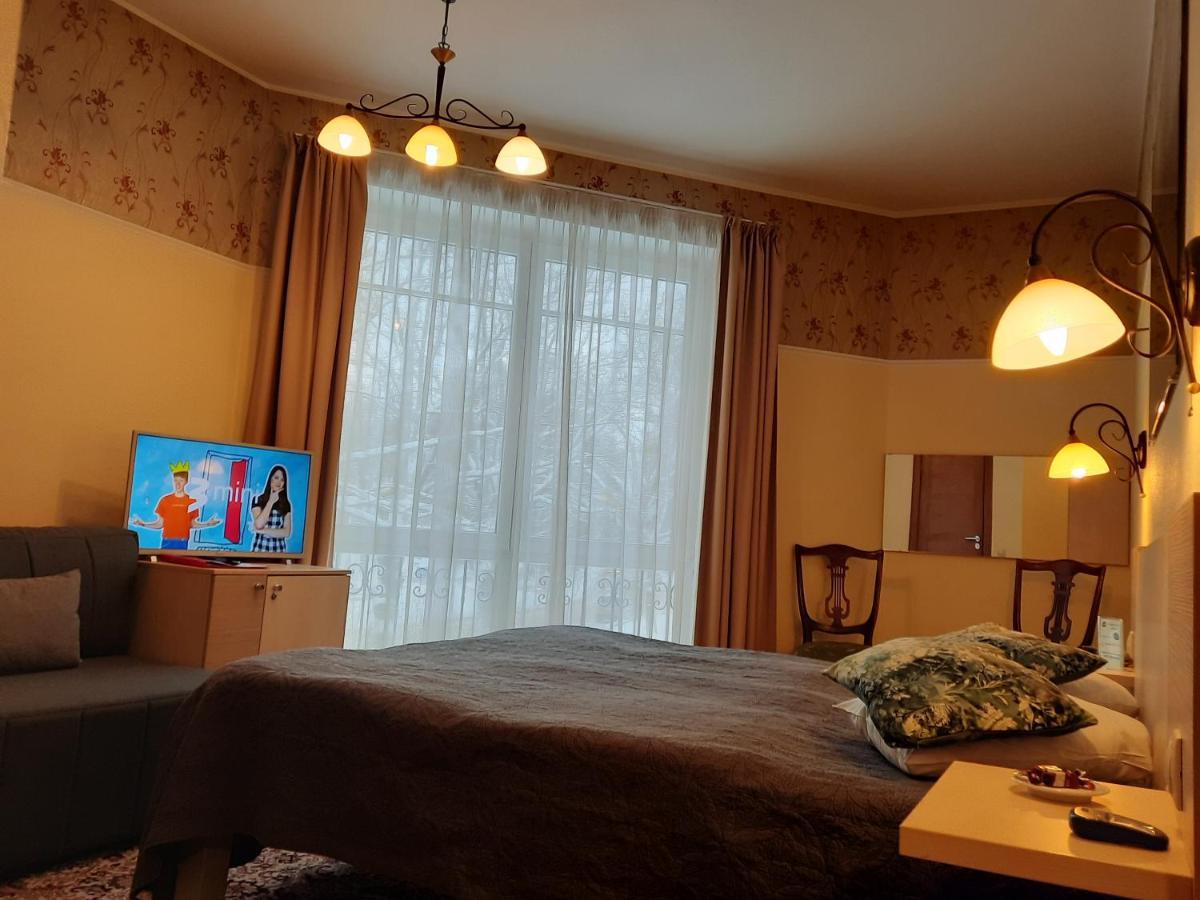 Hotel Pils With Self-Check In Сигулда Екстериор снимка