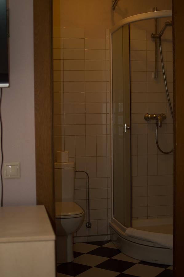 Hotel Pils With Self-Check In Сигулда Екстериор снимка